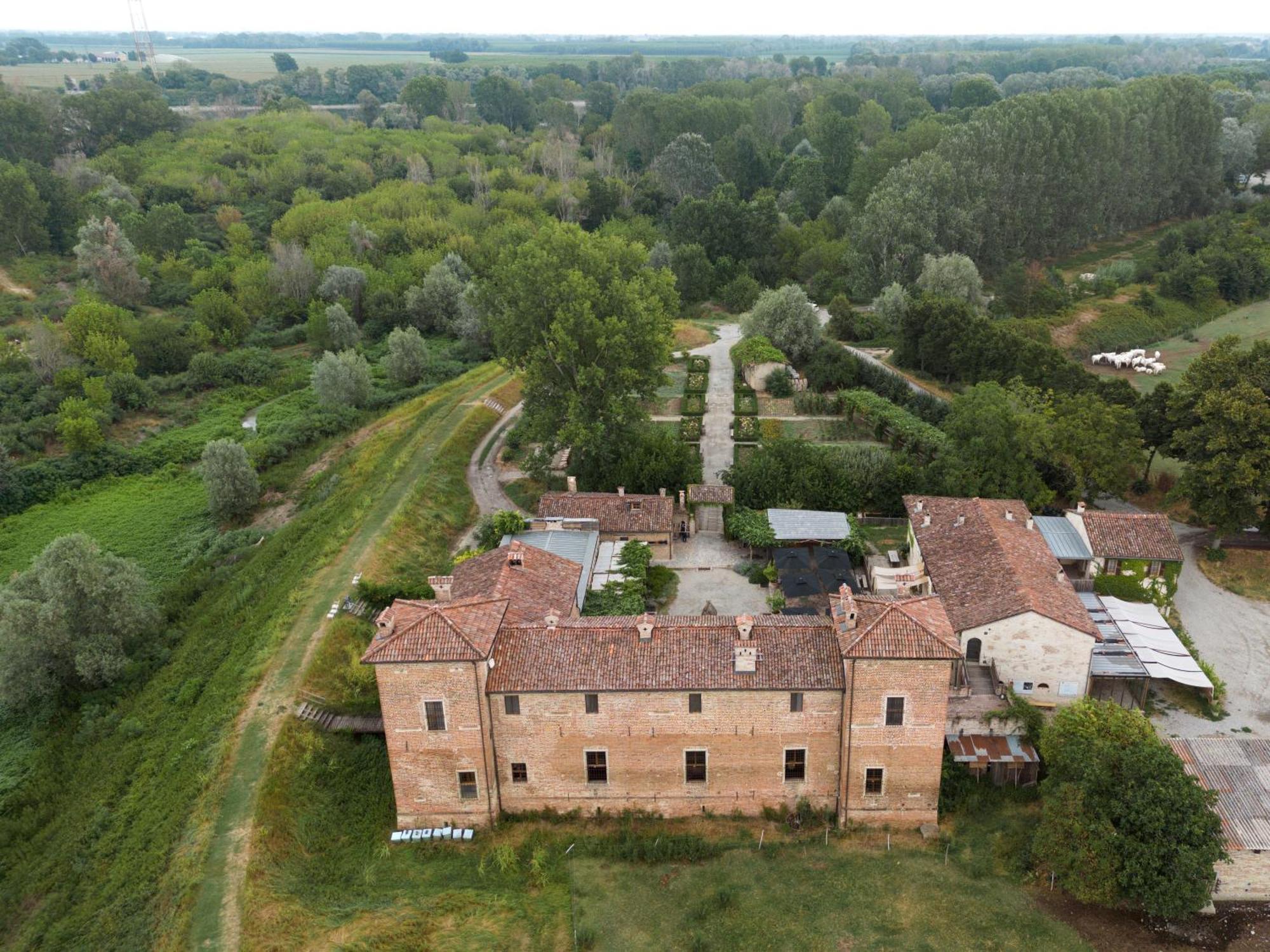 Antica Corte Pallavicina Relais Polesine Parmense Buitenkant foto
